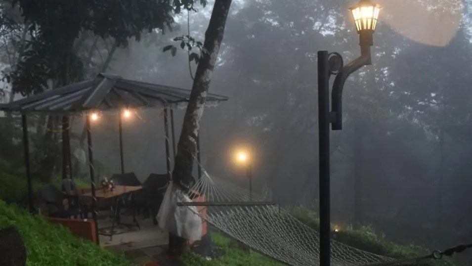 Mistywindvalley Kudayattur Resort